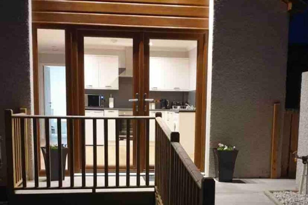 Rammal Lodge - Entire Home, Self Catering Apartment In Инвернес Екстериор снимка